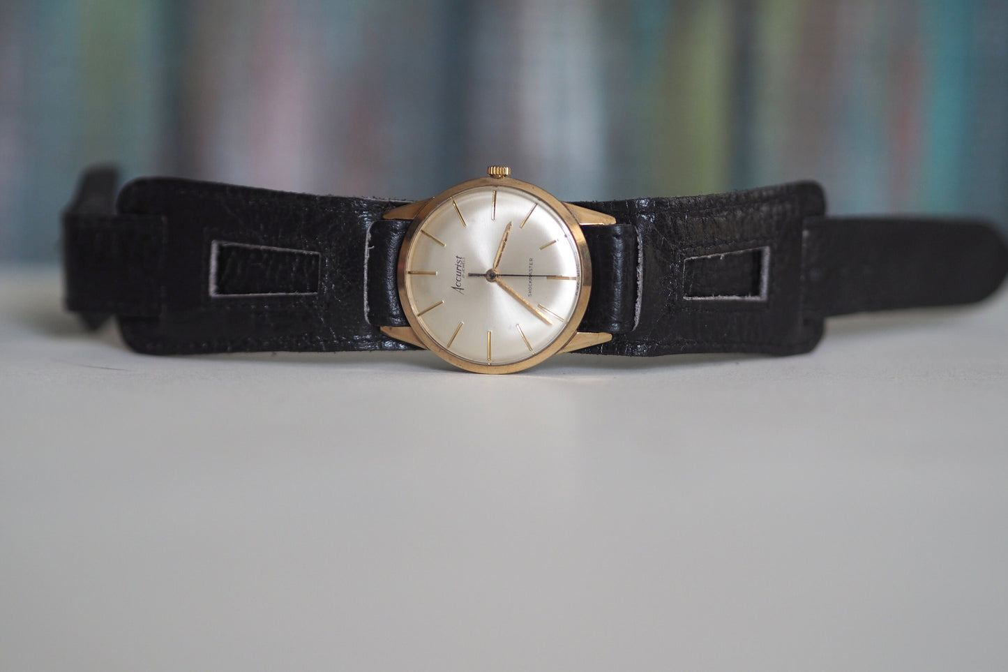 ACCURIST - .375 , 9K gold  Swiss made mechanical wind up mens watcht  solid gold case,  Swiss men's watch ACCURIST-1960's