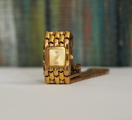 1980's   Japanese quartz women's watch , vintage  women's watch