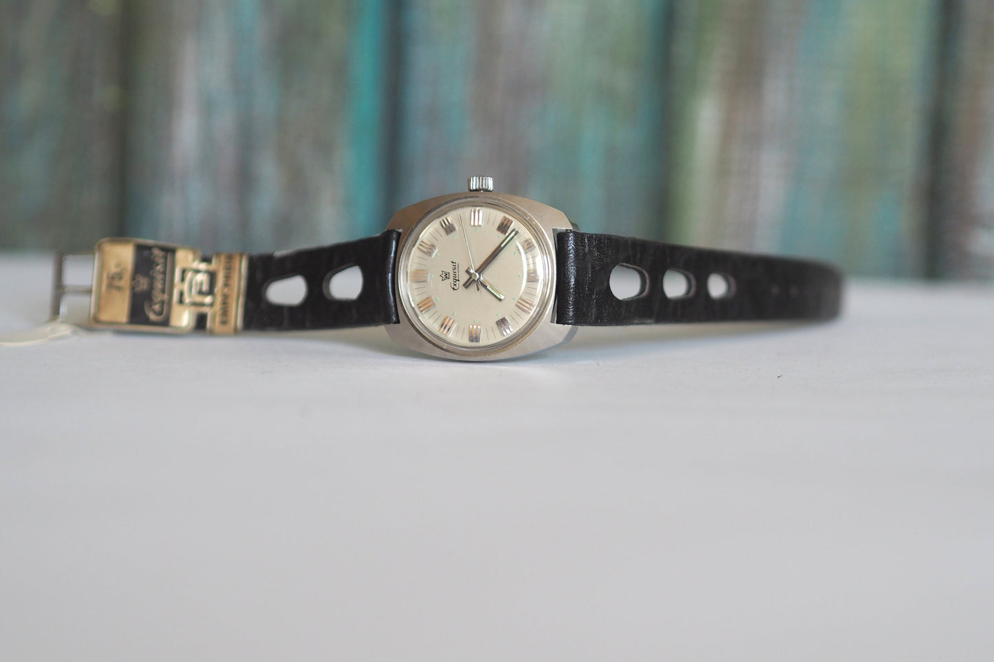 EXQUISIT -German mechanical wind up  men's watch , vintage German mechanical wind up  men's watch - mint condition