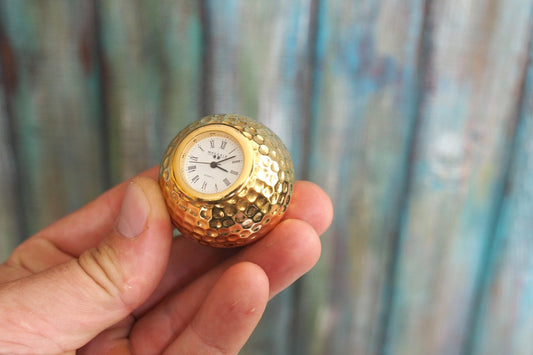 MAYFAIR Golf ball miniature quartz brass clock